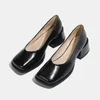 Geklede schoenen Luxe designer damespumps Japanse stijl Damesschoenen met middelhoge hak Vierkante neus Mary Janes Echt lederen loafers voor meisjes 231031