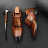Sapatos de vestido elegantes homens genuínos couro 2023 negócios de couro quadrado cabeça renda salto de madeira oxford homem calçado de casamento
