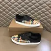 Designer Buurberryyss à rayures Buurberryyss Plaid Sneakers Vintage Tennis Chaussures Classic Striped Casual Shoes Casual Platform Chaussures imprimées Chaussures pour hommes de toile à basse tasse.