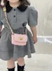 Moda tasarımcı çocuk kızlar hediyeler çanta çocuklar bebek mini sevimli omuz çantaları flip pu deri meslek torbaları bayan klasik crossbody tote para çantası yürümeye başlayan çanta