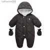 Jumpsuits zimowy nowonarodzony chłopiec kombinezon plus aksamitne ciepłe niemowlę płaszcz odzieży wierzchniej Dziewczyna Snowsuit Baby Winter Romper Outfil231101