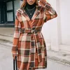 Wełniane mieszanki Winter Women's mieszanki swobodny kardigan z długim rękawem z pasem mody kratą otwartą przednią wełnianą wełnianą kieszenie na streetwear Y2K 231101