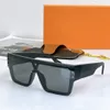 2023高級ホットデザイナーサングラス男性サングラス女性のためのスタイル抗紫外線レトロシールドレンズプレートスクエアワンピースフルマットフレームファッション眼鏡