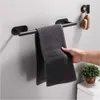 Titulares de papel higiênico Montagem de parede Toalha de papel higiênico adesivo Black Silver Kitchen Roll Papel Stand pendurado Acessórios para banheiro do rack de guardanapo WC 230331