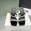 Amina Muaddi Rhinestone Sandal Heel Crystal Dekoracja otwartego palca luz high pięta Mule Slipper Slajdes luksusowe designerskie buty buty wieczorne buty imprezowe