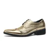 Scarpe eleganti Brogue dorate da uomo Scarpe da sposa stringate con punta quadrata a vento metallico Taglia 38-46 Uomo