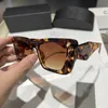 Women's fashion designer sunglasses Box Large Frame Face Covering Fashion Cat Eyes Ultra Light Glasses Show Style Women