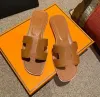 Mujeres Woody Sandalias Diseñador Famoso Mulas Diapositivas planas Beige Blanco Negro Rosa Cordón Letras Tela Zapatillas de lona para mujer Zapatos de verano al aire libre