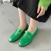 Scarpe eleganti SUOJIALUN Primavera Donna Slip On Mocassino Moda autunno Britannico Fibbia in metallo Scarpe basse Punta rotonda Verde Casual Ballerina 231031