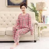 Kvinnors sömnkläder Plaid Pyjamas Set For Women Spring O Neck Cardigan Home Wear Plus Size M-4XL Mother Loungewear Pijamas de Mujer