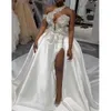 Ein-Schulter-Spitze-Boho-Brautkleid, elegantes, ärmelloses A-Linien-Partykleid mit 3D-Applikationen, seitlicher Schlitz, sexy, rückenfreies Kleid 328 328