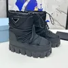 Topkwaliteit nylon plaque enkellaarzen Instapper Laars met dikke bodem Ronde neus Veterschoenen Ski-sneeuwlaarzen Dames buitenschoenen Luxe designer Laars met platte bodem