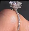 Klaster Pierścienie solid 18k białe złoto kobiety w przyjęciu na przyjęcie rocznicowe pierścionek zaręczynowy 1 2 3 4 5 CT Owalny Moissanite Diamond Trenda