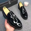 Klädskor toppkvalitet mode vit med brunt mens läder rund tå formell sko maskulino elegant kostym casual office loafers