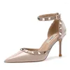 Scarpe eleganti Rivetto Design Donna Décolleté 2023 Primavera Autunno Punta a punta Fibbia Cinturino a spillo Femminile Chic Office Party Prom Tacchi alti