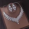 Set di gioielli da sposa Itacazzo Set di copricapo da sposa Corona Collana Orecchini Quattro pezzi Colore argento Diademi di moda Adatto per la nascita delle donne 231101