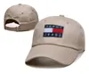Luxurys Desingers Бейсбольная кепка с вышитыми буквами Женские кепки Мануальная вышивка Шляпы от солнца Мода Досуг Дизайн Блок-шляпа 23 цвета T-13