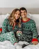 Tenues assorties pour la famille Noël maman papa enfants tenues assorties imprimé arbre du Père Noël ensemble de pyjama 2 pièces vêtements de nuit amples décontractés look de famille de Noël 231031