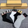 Designer de meias masculinas e femininas marca de luxo esportes inverno alfabeto impresso meias de algodão puro com caixa marca maré