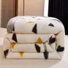 Koce miękkie ciepłe ważone dla łóżek zimowe podwójne warstwy puszyste faux futra rzut gęstość gęstwy kołdry z polaru koc 231031