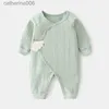 Jumpsuits Lawadka 0-6M Lente Herfst Pasgeboren Baby Meisje Jongen Romper Katoen Effen Zachte Baby Jumpsuit Met Vleugel Casual kleding voor meisjes BoyL231101