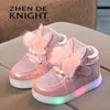 Sneakers Taille 21-30 Enfants Led Sneakers Filles Glowing Enfants Chaussures pour Filles Lumineux Filles Sneakers Bébé Enfant Chaussures avec Semelle Rétro-Éclairée 230331