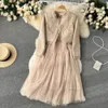 2023 Zweiteiliges Kleid Frühling Herbst Elegantes 2-teiliges Set Overalls Kleid Frauen Bogenkragen Weißes Hemd Top Unregelmäßiger Blumendruck V-Ausschnitt Weste Kleid