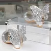 Sandały Księżniczki Kóżownicze skórzane buty dla dziewcząt Glitter Butterfly Węzeł sukienka bankietowa Dzieci Buty na wysokim pięcie dla dzieci Sandały 230331