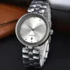 Top marka Watch Fashion Watch Nowe modne kobiety oglądają wodoodporne zegarki sportowe luksusowy kwarc Kobiety na rękę luksusowy zegar męski