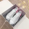 diseñador para hombre mujer Deporte al aire libre Zapatos casuales Zapatillas de deporte vintage Zapatillas de deporte Retro Walking Leather Tennis shoes2023