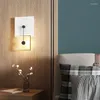 Lampade da parete Semplici e moderne Luci a LED per studio Soggiorno Camera da letto Comodino Corridoio Corridoio Appartamenti Illuminazione interna Ferro Alluminio