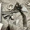 Jewelry Keychains Lanyards Keychain Designer Bow Keychains Luxury Cars Keyring Womens Lover Couple Handmade Carabiner Key Chain Bags Pendant Lanyards