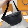 Paquete de cintura Discovery Bolso cruzado para mujer hombre pochette Diseñador bolso de sobre de hombro Bolso de cuero de lujo Bolsos de embrague con solapa dorada Lou Vutti