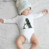 حللا مخصصة لطفلة طفل رضيع bodysuits إعلان الحمل هدية رسالة أولية مخصصة والاسم بذرة playsuit gaysl231101