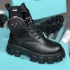 2023 Boots Style Combat Platform Kvinnor botten julskor