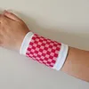 Handledsstöd kvinnor fashionabla sport armband svett absorberande sprain skydd för män ärr som täcker tatuering street dans hip hop