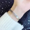 Bracelet de mode Cuff Hot avec bracelet en or rose en acier titane diamant pour filles avec accessoires nobles