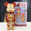 Arti e mestieri Bearbrick 400% Giochi di film Figure Decorazione Fatta a mano Building Block Bear Doll ModelloUV6B