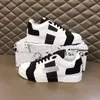 Nuove scarpe da uomo Sports Spring Sports da uomo colorate in maglia casual scarpe casual traspiranti DG Napa Crown croona di filo da cammino ricamato oro ricamato da sneaker dorate.