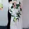 結婚式の花の花束ブライダルブーケ人工ブルゴーニュの白い花嫁の白い紫色