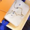 Designer-Buchstaben-Halsketten, luxuriöse Verlobungs-Liebes-Charm-Frauen-Geschenk-Halskette, hochwertiger klassischer Schmuck, nicht verblassende Designer-Halsketten aus Edelstahl im Großhandel