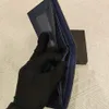 Le portefeuille de cartes de crédit de Purs à bours de luxe Men de crédit est livré avec une boîte 11 cm * 8,5 cm