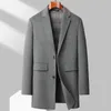 Misto lana da uomo Lunghezza media 70 Stile inglese double face Moda con fodera in piumino Tinta unita casual 90 Blazer bianco anatra 231102