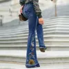 Dżinsy haftowane kobiety 2023 mama elegancka luźna swobodna uliczna dżinsowe spodnie Plusowe Plusowe Błękitne Damy Spodnie 231101