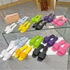 Summer Women's Slippers Top Designer Sandaler Lambskin Platform Shoes Sexiga Höga klackar utomhus icke-halk strandskor bekväma andningsbara avslappnade skor modelägenheter