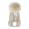 Tasarımcı Şapka Kış Beanie Örme Yün Şapka Kadınlar Sıcak Sahte Kürk Pom Beanies Şapkalar Moda Çok Yüzey Noel Şimdiki Mektup Dış Meydana Dışarıda Kayak Eğlence Zaman Şapkaları
