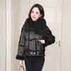 Kvinnors jackor Autumn Winter Fur Coat Short Women's Leather Jacket Rabbit Päls Foder Sheepskin Neck Fashionable Luxury värme Overrock 231102