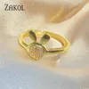 حلقات الكتلة Zakol رائعة اللون الذهبي لطيف للنساء الفتيات أزياء Zirconia Finger Ring 2023