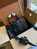 Toppkvalitet Keepall Duffel Väskor Kudde påse Kvinnor Real Leather Axel Bag Handväskor Damer Tote Luxurys Designers Womens Bags