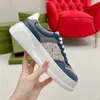 Hombres de alta calidad Mujeres Zapatos casuales Zapatillas de deporte de diseñador Ace Bee Snake Tiger Bordado Blanco Rayas verdes Zapatos para mujer Zapatilla de deporte Unisex Caminando Deportes Entrenadores Bolsa